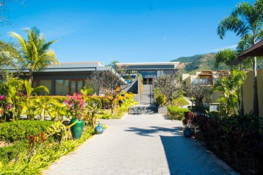 Myanmar. Inle Gölü. Şehirdeki Novotel Oteli.