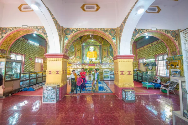 Myanmar Mandalay Una Vista Pagoda Sutaungpyei — Foto de Stock