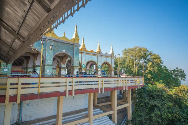 Mandalay Myanmar Una Vista Pagoda Sutaungpyei Ciudad —  Fotos de Stock