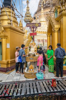 Myanmar. Yangon. Shwedagon Pagoda