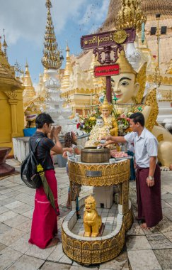 Myanmar. Yangon. Shwedagon Pagoda