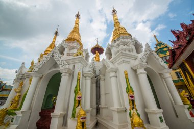 Myanmar. Yangon. Shwedagon Pagoda manzarası.