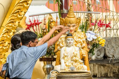 Myanmar. Yangon. Shwedagon Pagoda