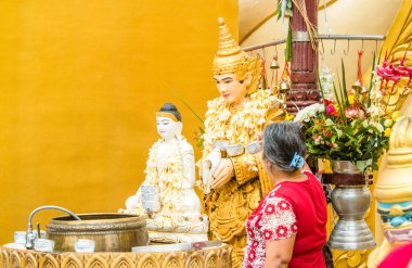 Myanmar. Yangon. Shwedagon Pagoda