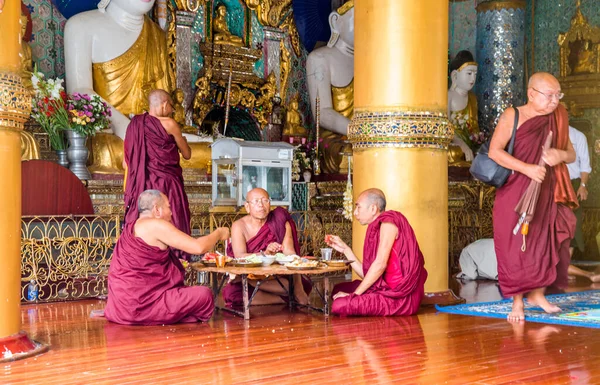 Myanmar Det Yangon Utsikt Över Shwedagon Pagoda — Stockfoto