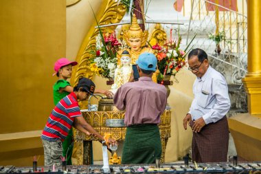 Myanmar. Yangon. Shwedagon Pagoda