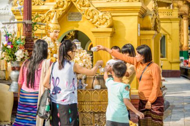 Myanmar. Yangon. Shwedagon Pagoda