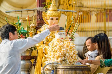 Myanmar. Yangon. Shwedagon Pagoda