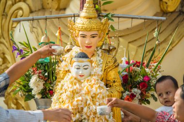 Myanmar. Yangon. Shwedagon Pagoda