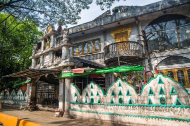 Myanmar. Yangon. Şehrin ve halkının güzel bir manzarası..
