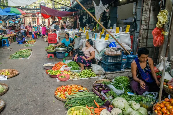 Myanmar Yangón Una Hermosa Vista Ciudad Gente — Foto de Stock