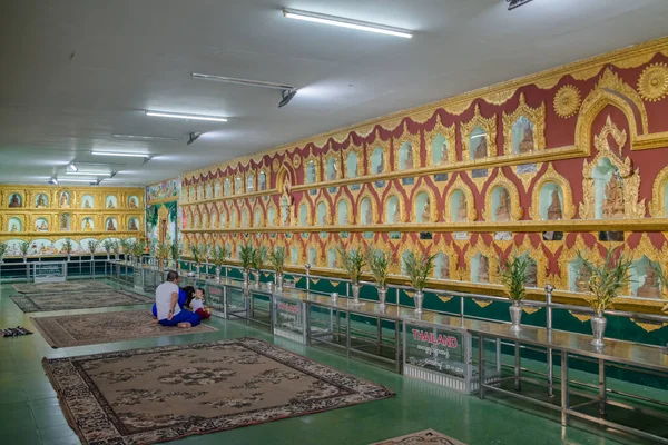 Myanmar Rangum Uma Bela Vista Templo Buda Chaukhtatgyi Cidade — Fotografia de Stock