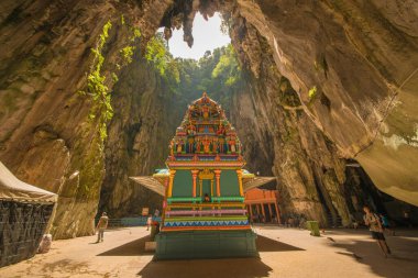Kuala Lumpur, Malezya. Batu Mağara Tapınağı 'nda güzel bir turist manzarası..