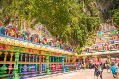 Kuala Lumpur, Malezya. Şehirdeki Batu Mağaraları Tapınağı manzarası.