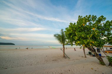Malezya. Langkawi. Pantai Cenang Sahili