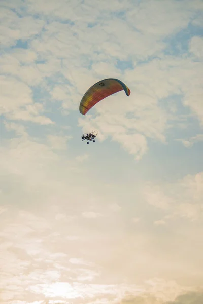 Malezya Langkawi Pantai Cenang Sahili Nde Paraglider Manzarası — Stok fotoğraf