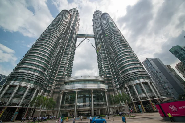 Nízký Úhel Pohledu Petronas Towers Malajsie — Stock fotografie