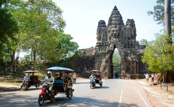 Kambodża Żniwiarz Siem Piękny Widok Bayon Temple Angkor Wat Kompleks — Zdjęcie stockowe