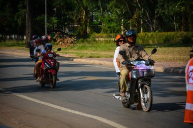 Kamboçya. Siem Reap. Şehirdeki yerel Khmer halkının manzarası.