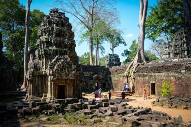 Harabeleri olan eski Budist tapınağı, Angkor Wat, Kamboçya
