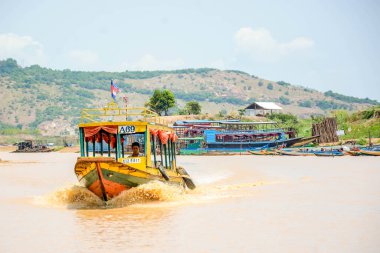 Kamboçya. Siem Reap. Tonle Köyü
