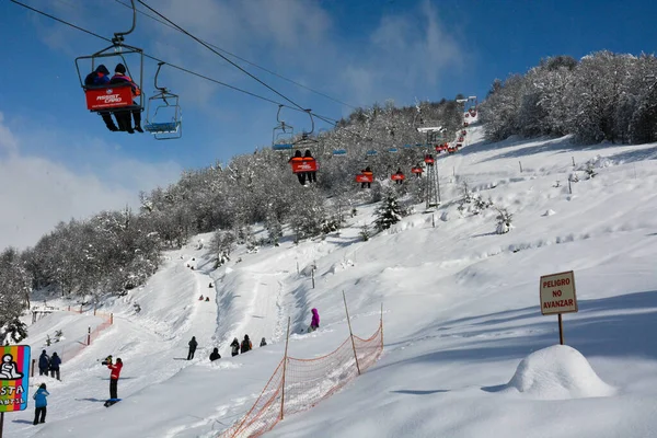 Bariloche, Arjantin 'deki Piedras Blancas Parkı' nda güzel bir turist manzarası. 