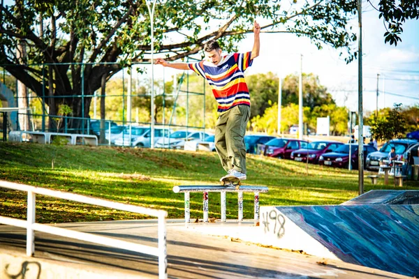 Pessoas Skate Parque Cidade Brasília Brasil — Fotografia de Stock
