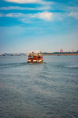 Kamboçya 'da gündüz vakti Mekong Nehri 