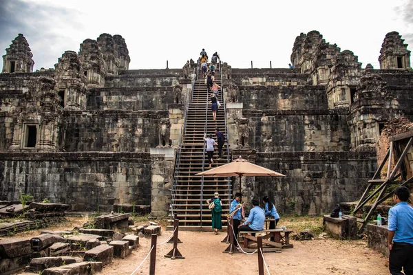 Angkor Starożytnej Świątyni Buddyjskiej Dzień Kambodży — Zdjęcie stockowe