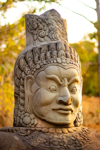 Close Estátuas Pedra Templo Camboja — Fotografia de Stock