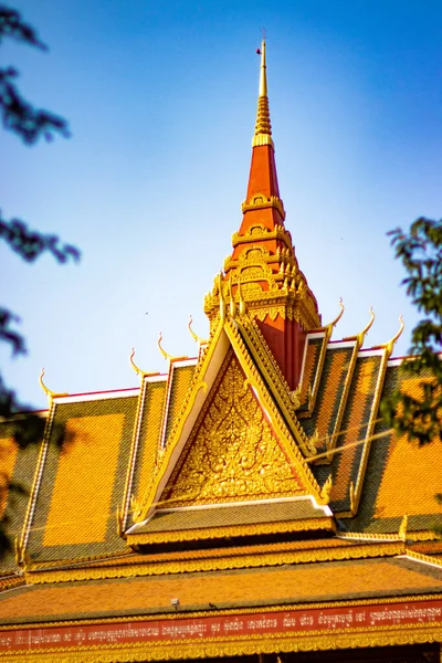 Kambodžský Buddhistický Chrám Architektura Sochy — Stock fotografie