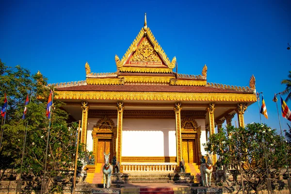 Cambodian Buddhist Temple Architecture Statues — Stock Photo, Image