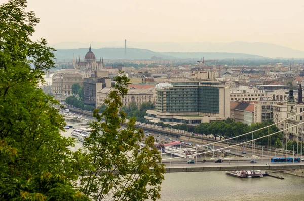 Cidade Mais Movimentada Durante Dia Hungria — Fotografia de Stock