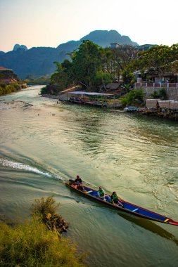 Nansong Nehri, Vang Vieng, Laos