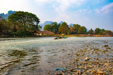 Nansong Nehri, Vang Vieng, Laos