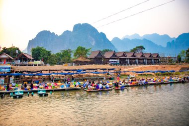 Nansong Nehri, Vang Vieng, Laos
