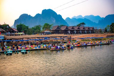 Nansong Nehri, Vang Vieng, Laos