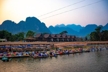 Nansong Nehri, Vang Vieng, Laos