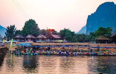 Nansong Nehri, Vang Vieng, Laos