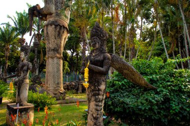 Buddha Parkı Laos 'ta eski usul duruyor. 