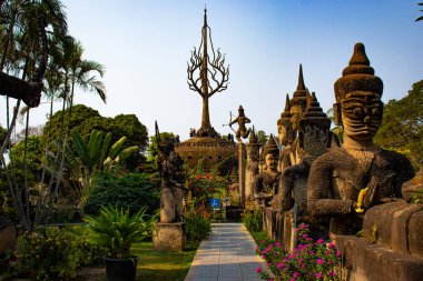 Buda Parkı 'ndaki taş heykel Laos 