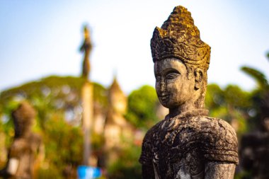 Buda Parkı 'ndaki taş heykel Laos 