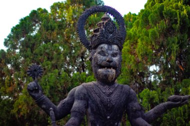 Buda Parkı 'ndaki taş heykel Laos 