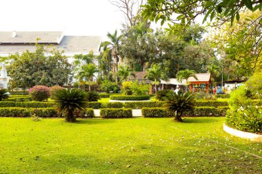 Budist tapınağındaki Asyalı eski mimari ve heykeller, Laos