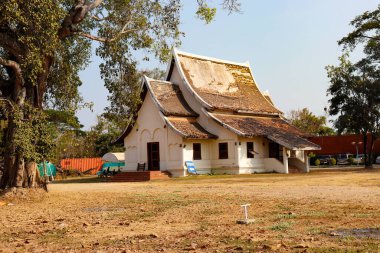 Budist mimarisinde basit bir yapı Laos.