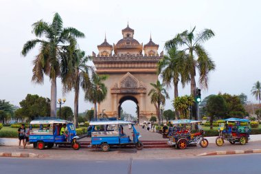 Patuxay Park 'ta mimarlık, Laos