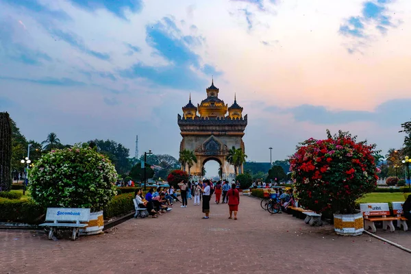 Patuxay Parkı, Laos