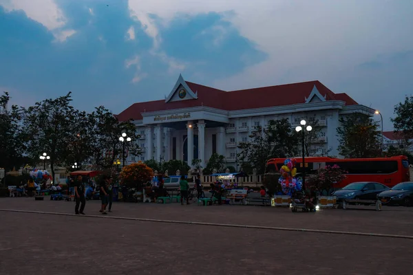 Wieczór Patuxay Park Laos — Zdjęcie stockowe