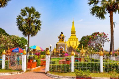Wat Pha Luang Tapınağı, Laos