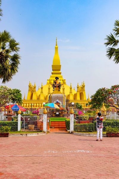 Στο Ναό Λουάνγκ Λάος — Φωτογραφία Αρχείου